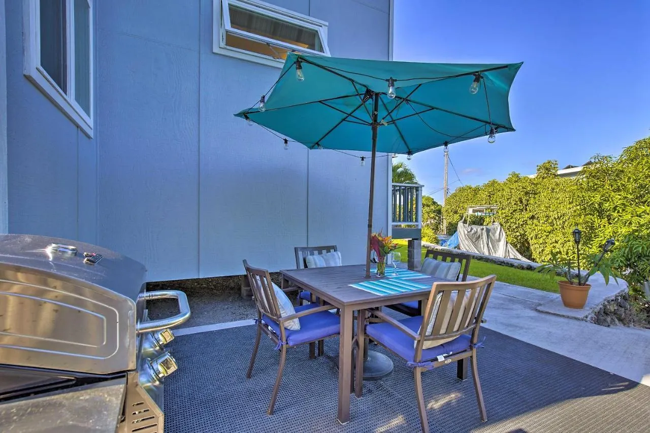 Kailua-Kona Cottage Less Than 1 Mile To Magic Sands Beach! Holiday home