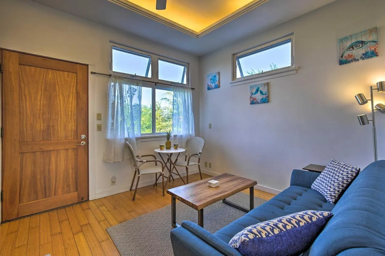Kailua-Kona Cottage Less Than 1 Mile To Magic Sands Beach! contacts